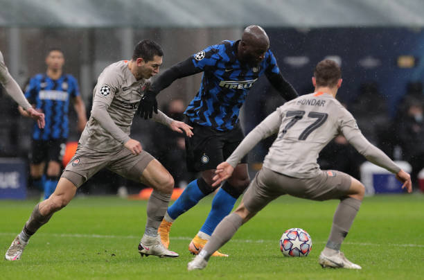 在两盘的关 在两盘的关