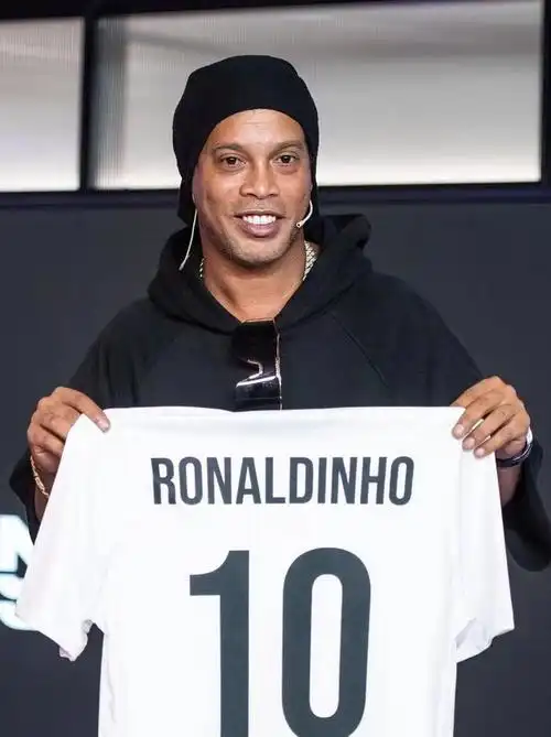 在现代足球 在现代足球